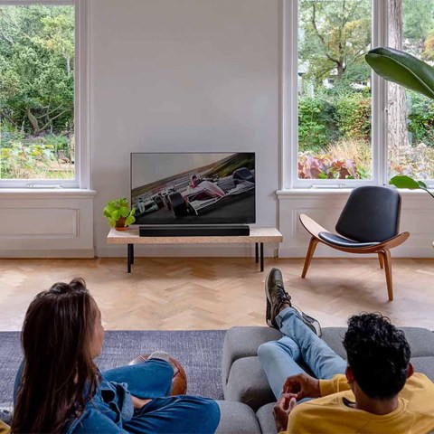 Harman Kardon Enchant 900 Soundbar - lifestyle
