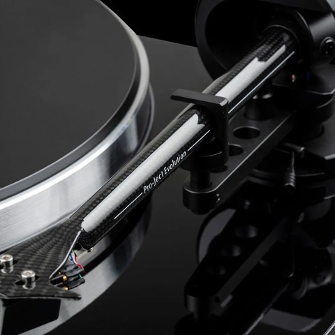 Pro-Ject Xtension 9 EVO SP (Pick it DS2 MC) Turntable - Black Gloss - lifestyle