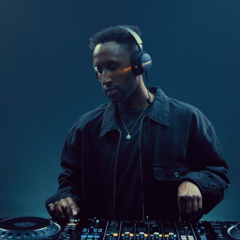 beyerdynamic DJ 300 PRO X Headphones - life
