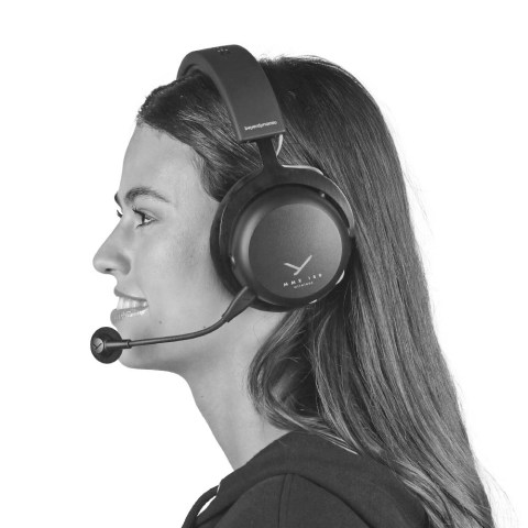beyerdynamic MMX 150 wireless Headset - Black - Lifestyle